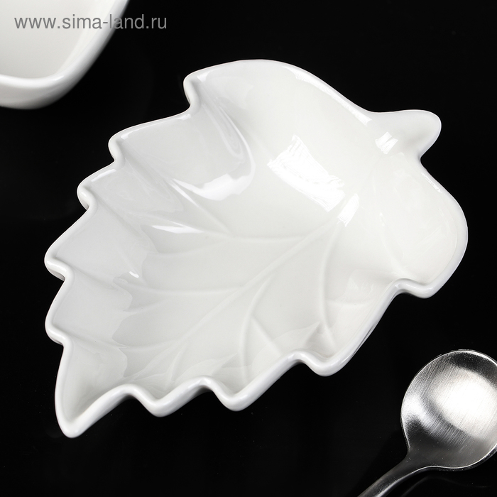 Соусник керамический «Лиственик», 14×10×3 см, цвет белый - Фото 1