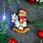 Магнит "Дед Мороз на лошадке" 4х5см - фото 8739050
