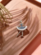 Брошь «Балеринка», цвет бело-сапфировый в серебре - Фото 4