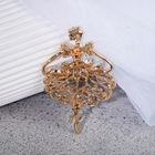 Брошь «Балерина» в ажурной юбке, цвет белый в золоте - Фото 2