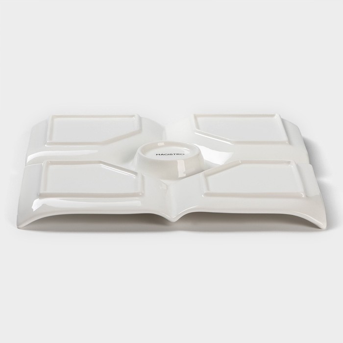 Менажница фарфоровая 5 ячеек Magistro «Белль», 25×25 см, цвет белый - фото 1908415527