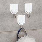 Крючок на липучке «Подкова», 3 шт, цвет белый - Фото 2