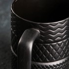Кружка керамическая «Шины», 460 мл, цвет чёрный - фото 9946415
