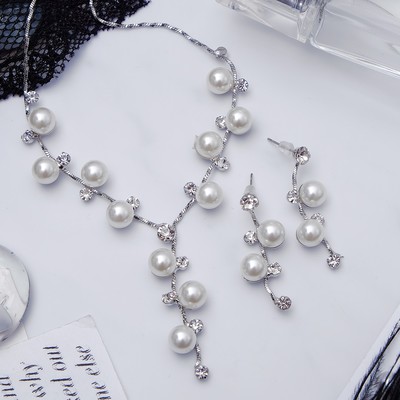 Набор 2 предмета: серьги, колье «Изумление» ветвь, цвет белый в серебре, 42 см