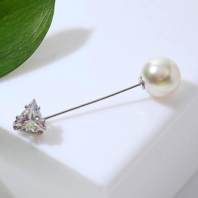 Булавка «Стрела» 5см, цвет белый в серебре