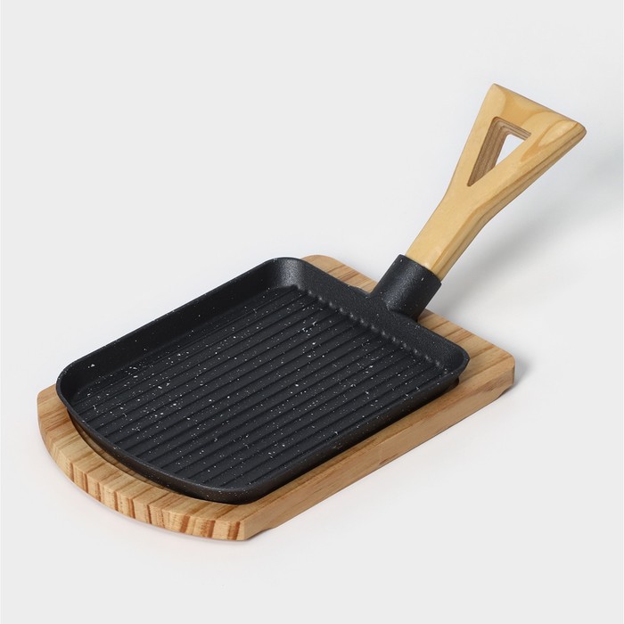Сковорода чугунная на деревянной подставке «Лопата. Гриль», 23×18 см, цвет чёрный - Фото 1