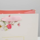 Пакет подарочный ламинированный вертикальный, упаковка, «Любовь дарит счастье», MS 23 х 18 х 8 см - Фото 3