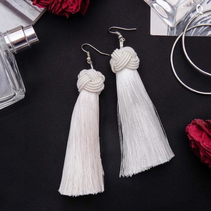 Серьги «Кисти» романс, цвет белый в серебре, длина кисти от 8 см - Фото 1