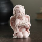 Сувенир "Ангел с розами сидящий" 6,2см - фото 25082208