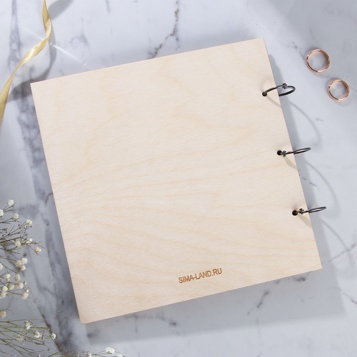 Книга пожеланий на свадьбу в деревянной обложке «Резная» 4016619