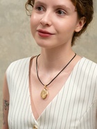 Кулон для фото на шнурке «Овал с цветами», цвет золото на чёрном шнурке, 45 см - Фото 2