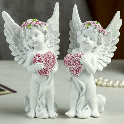 Фигурка полистоун «Ангел в розовом венке с сердцем из роз», 15×7.8×5.5 см, МИКС