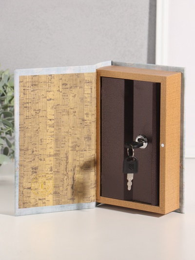 Шкатулка книга-сейф «Бабочки в цветах. Винтаж», дерево, искусственная кожа, 21×13×5 см