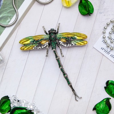 Брошь «Стрекоза» кордулегастр, цвет зеленый в черненом серебре