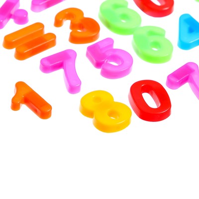 Обучающий набор с магнитными пластиковыми цифрами «Учим цифры», карточки с заданиями, по методике Монтессори