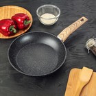 Сковорода кованая Доляна Natural. Black, d= 24 см, ручка soft-touch, индукционное дно - Фото 2