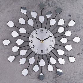 Часы настенные, серия: Интерьер, "Зеркальные лепестки", плавный ход, d=10 см, 40 х 40 см