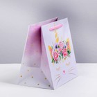 Пакет подарочный ламинированный квадратный, упаковка, «Кошка‒единорожка», 22 х 22 х 11 см - Фото 2