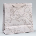 Пакет подарочный крафтовый квадратный, упаковка, «Весь мир твой», 22 х 22 х 11 см - Фото 4