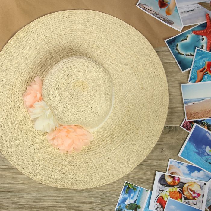 Шляпа пляжная "Цветы", цвет бежевый, обхват головы 58 см, ширина полей 12 см - Фото 1