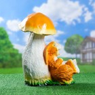 Садовая фигура "Заяц под грибом" 35х32х45см - Фото 3
