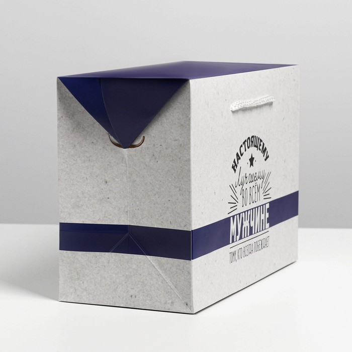 Пакет—коробка, подарочная упаковка, «Настоящему мужчине», 28 х 20 х 13 см - фото 1918834084