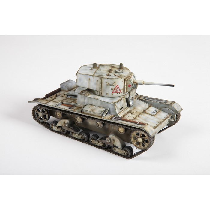 Сборная модель «Советский лёгкий танк Т-26» 39267