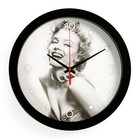 Часы настенные, d-28 см, интерьерные, "Мерлин Монро", бесшумные - фото 8778641