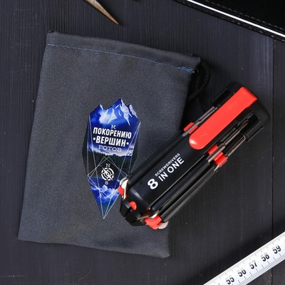 Фонарик-мультиинструмент "К покорению вершин", 8 предметов