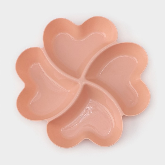 Менажница 4 секции «Сердце», 22.5×3 см, розовая/бежевая - Фото 1