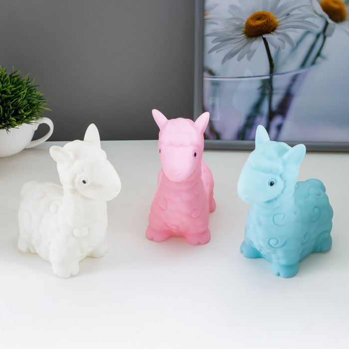 Фигурка светящаяся RISALUX «Лама», LED-ночник, от 3×LR44, 15×8×17 см, МИКС - Фото 1