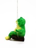Садовая фигура из полистоуна «Лягушка на качелях», подвесная, 24×23×27 см  (артикул 4095077)  большой выбор товаров оптом и в розницу по низким ценам с доставкой