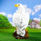 Садовая фигура "Орел" белый, 60см - Фото 3