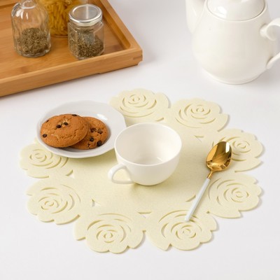 Салфетка сервировочная Доляна «Цветы», d=30 см, молочная