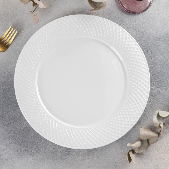 Тарелка фарфоровая обеденная Wilmax «Юлия Высоцкая», d=28 см, цвет белый - Фото 1