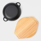 Сковорода «Жаровня», d=19 см, на деревянной подставке, индукция, чугун, чёрная - Фото 7