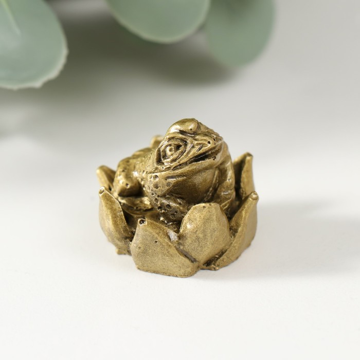 Нэцке полистоун бронза "Маленькая жаба в лотосе" 2,5х2,5х2,5 см - Фото 1