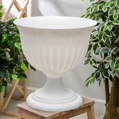 Кашпо уличное на ножке «Венеция», 22 л, цвет МИКС