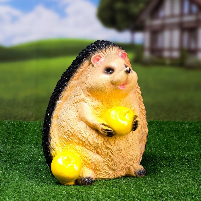 Садовая фигура "Ёжик с яблоком" 26см - Фото 1