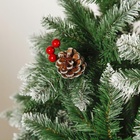 Искусственная ёлка с инеем «Зимнее волшебство. Ягодка», 180 см, 780 ПВХ веток на крючках - Фото 3