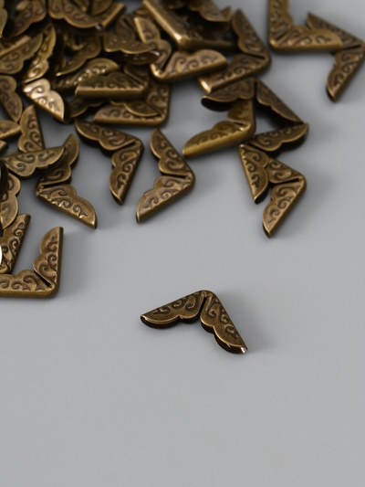 Защитный уголок для фотоальбома «Завитки», набор 50 шт., металл под бронзу, 1.4×1.4 см