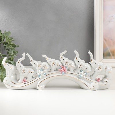 Фигурка керамика «Семь слонов на волне», белые, 13×33.7×7.5 см