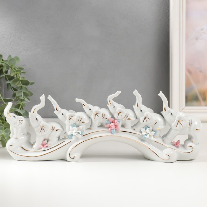 Фигурка керамика «Семь слонов на волне», белые, 13×33.7×7.5 см - Фото 1