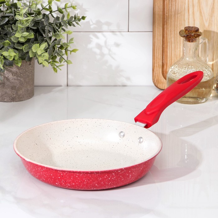 Сковорода «Селект», d=20 см, пластиковая ручка, антипригарное покрытие, красная - Фото 1