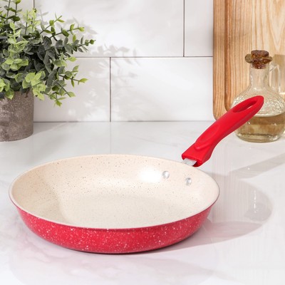Сковорода «Селект», d=24 см, пластиковая ручка, антипригарное покрытие, цвет красный