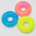 Игрушка светящаяся для собак "Жевательное кольцо", 12 см, TPR, микс цветов - Фото 4