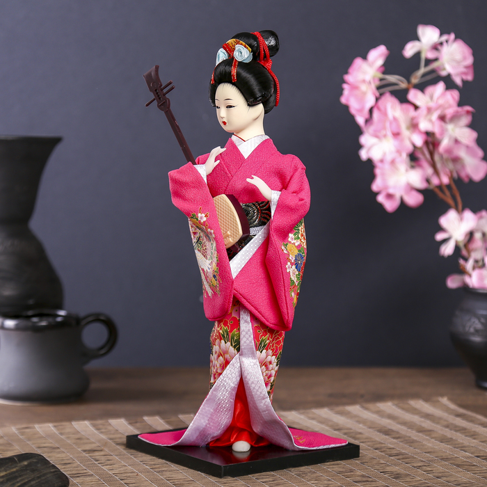 Кукла коллекционная "Японка в цветочном кимоно с музыкальным инструментом" 30х12,5х12,5 см - фото 1899674295