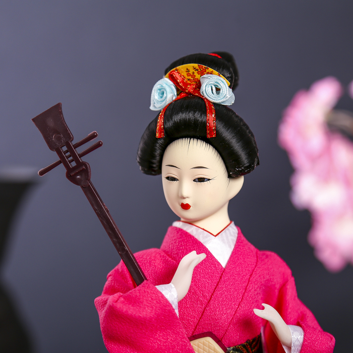 Кукла коллекционная "Японка в цветочном кимоно с музыкальным инструментом" 30х12,5х12,5 см - фото 1877496533