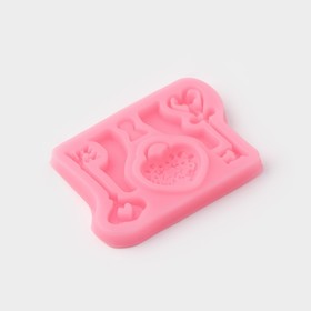 Молд для заливки Доляна «Ключ от сердца», силикон, 8.5×6.8 см, МИКС