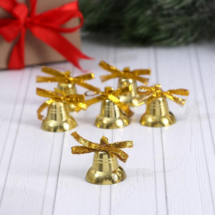 Ёлочные игрушки 12 шт. «Зимнее волшебство. Колокольчики с бантиком и снежинками» пластик, 2 см, золото - Фото 1